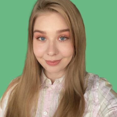 Rebecca manages the process of initial accreditation and annual reaccreditation of organisations and membership administration.